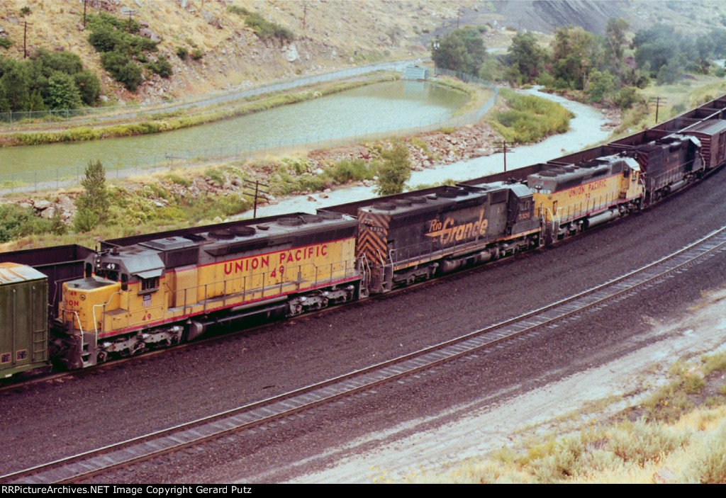 Mid-train Helpers in w/b D&RGW Train